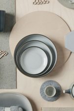 DENBY - STUDIO GREY XL NESTING BOWL 24 x 24 x 5.5 CM / 1.5 L - Image 3