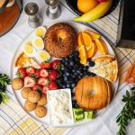 TC - LUNARA MELAMINE ROUND PLATTER NATURAL WHITE 40.5 CM - Image 3
