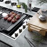 TOGNANA - CAST IRON GRILL WITH WOODEN BASE 33 x 20.5 CM - Image 2