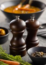 UTOPIA - DARK WOOD SALT/PEPPER GRINDER 10 CM - Image 4