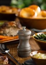 UTOPIA - DISTRESSED WOOD SALT/PEPPER GRINDER 10 CM - Image 2