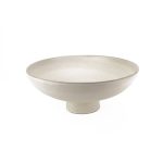MT - OLEIROS WHITE BUFFET FOOTED BOWL 35.5 x 14 CM