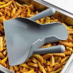 TC - DUAL HANDLE FRENCH FRY SCOOP PLASTIC 20.6 x 23.2 x 5.1 CM - Image 2