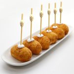 BAMBOO OVAL PICK WITH BEAD 15 CM - PACK OF 100 - Image 2