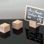 GB - WOODEN CUBE CARD STAND WITHOUT CARD 4 x 4 x 3 CM - SET OF 3