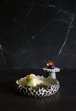 VIEJO - TEIDE BLACK BEIGE ROUND PRESENTATION BOWL 20 x 5 CM - Image 2