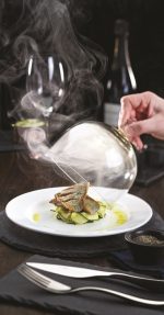UTOPIA - GLASS CLOCHE 19 CM - Image 2