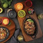 TC - ACACIA WOOD BASE FOR FAJITA CAST IRON WITH 4 DIP POSITIONS 47 x 22.5 CM - Image 2
